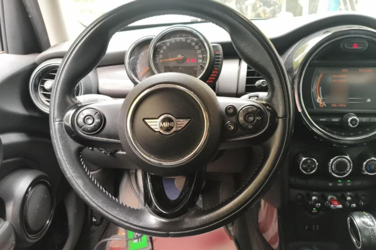 Used MINI 2015 1.5T COOPER Fun Five-Door Edition Steering Wheel