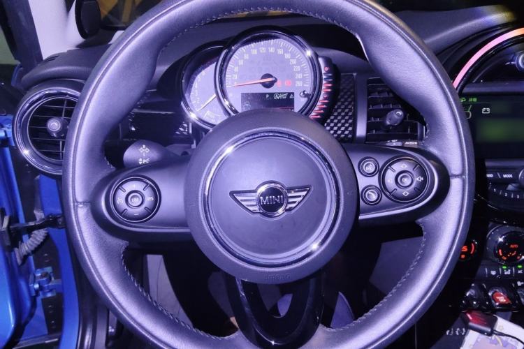 Used MINI 2015 2.0T COOPER S Five-Door Edition Steering Wheel