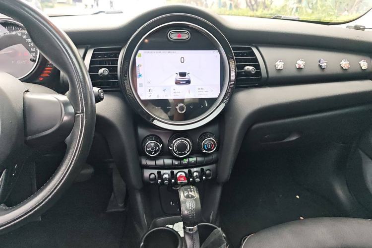 Used MINI 2015 1.2T ONE Five-Door Edition Audio And AC Panel