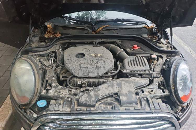 Used MINI 2015 1.2T ONE Five-Door Edition Engine Bay