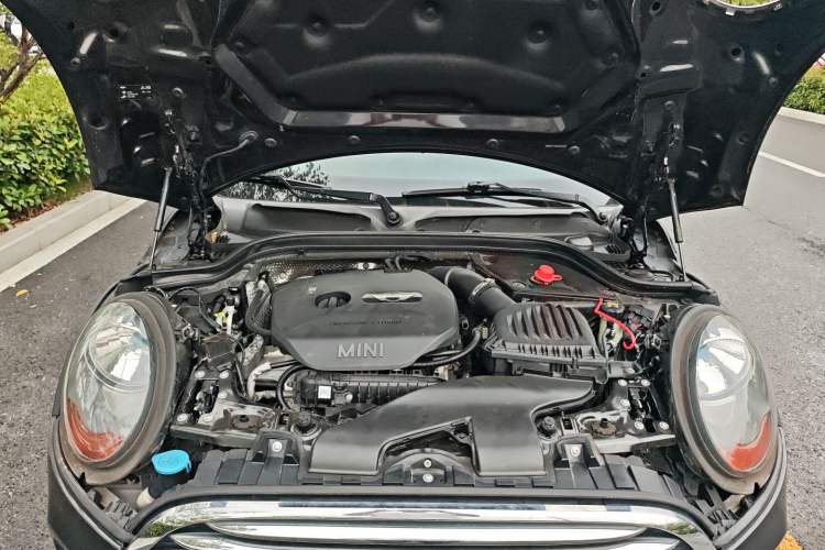 Used MINI 2015 1.2T ONE Five-Door Edition Engine Bay