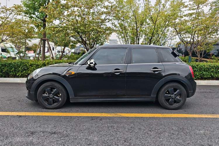 Used MINI 2015 1.2T ONE Five-Door Edition Exterior 3