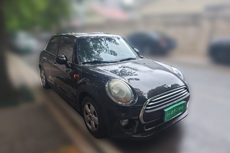 Used MINI 2015 1.2T ONE Five-Door Edition Front Right 45 Deg