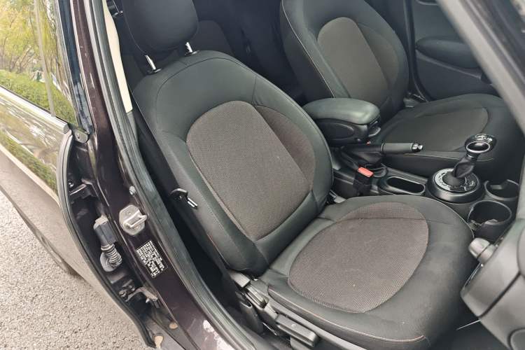 Used MINI 2015 1.2T ONE Five-Door Edition Right Front Seat