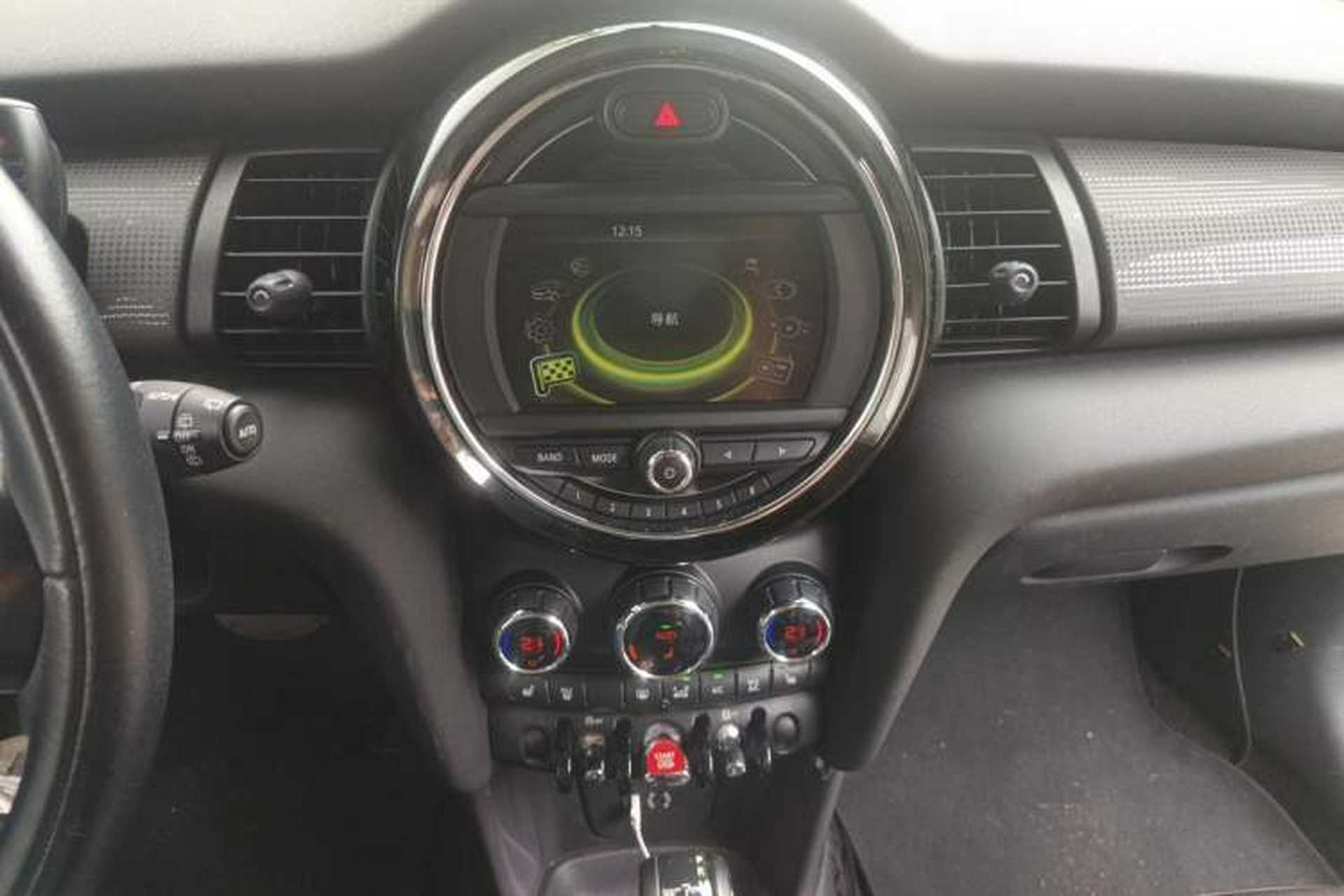Used MINI 2015 1.5T COOPER Excitement Five-Door Edition Audio And AC Panel