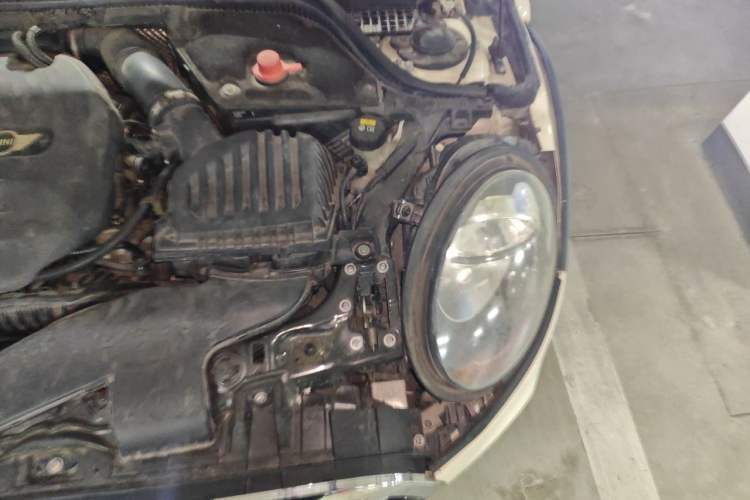 Used MINI 2015 1.5T COOPER Fun Five-Door Edition Engine Bay Left