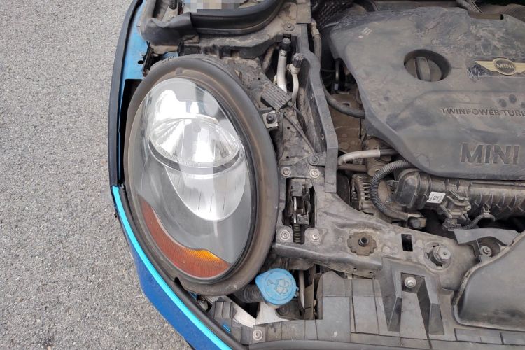 Used MINI 2015 1.5T COOPER Fun Five-Door Edition Engine Bay Right