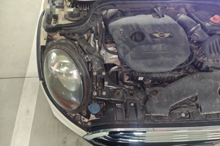 Used MINI 2015 1.5T COOPER Fun Five-Door Edition Engine Bay Right