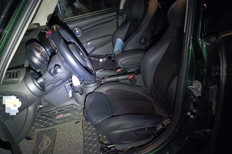 Used MINI 2015 1.5T COOPER Fun Five-Door Edition Left Front Seat