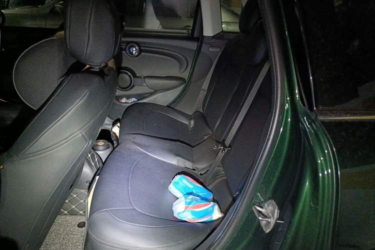 Used MINI 2015 1.5T COOPER Fun Five-Door Edition Left Rear Seat