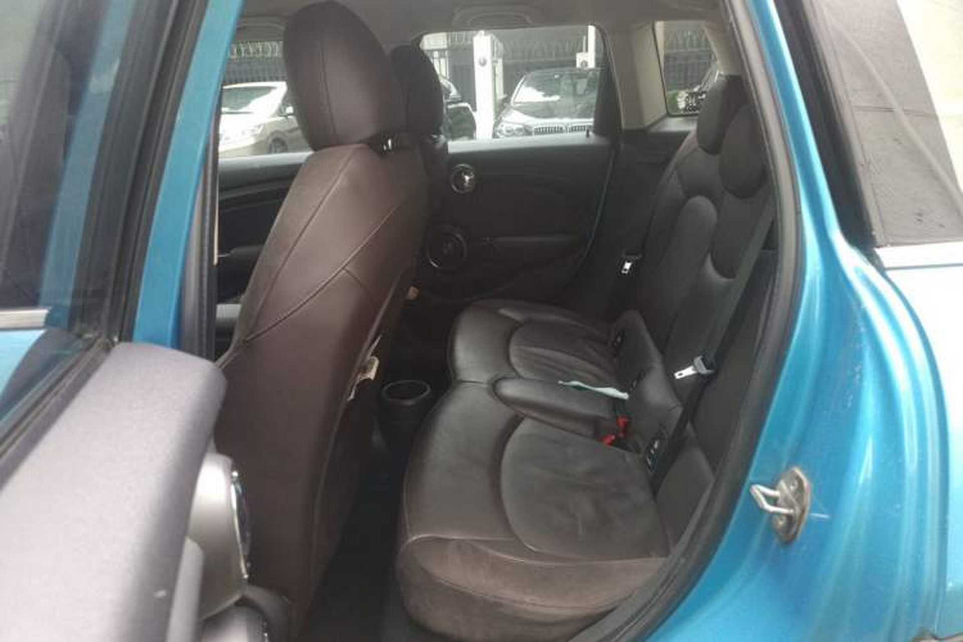 Used MINI 2015 1.5T COOPER Excitement Five-Door Edition Left Rear Seat