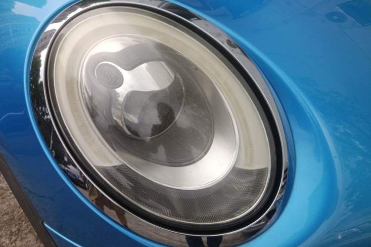 Used MINI 2015 1.5T COOPER Excitement Five-Door Edition Right Front Headlight