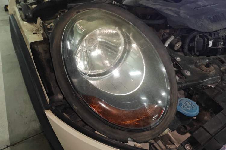 Used MINI 2015 1.5T COOPER Fun Five-Door Edition Right Front Headlight