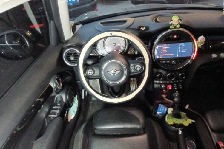 Used MINI 2015 2.0T COOPER S Five-Door Edition Steering Wheel