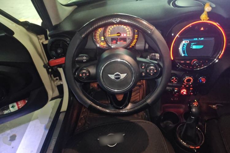 Used MINI 2015 1.5T COOPER Fun Five-Door Edition Steering Wheel