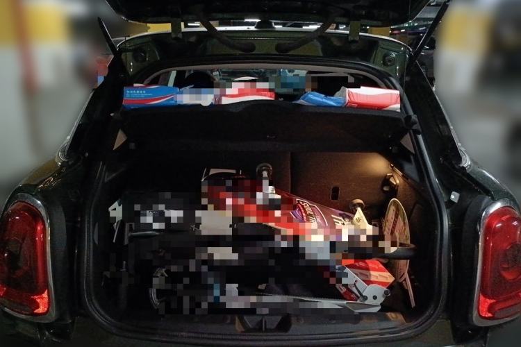 Used MINI 2015 1.5T COOPER Fun Five-Door Edition Trunk