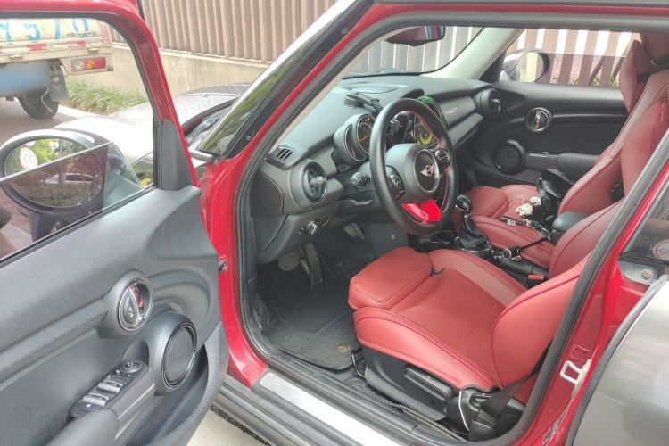 Used MINI 2015 1.5T COOPER Fun Five-Door Edition Driver Seat