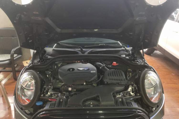 Used MINI 2015 1.2T ONE Five-Door Edition Engine Bay