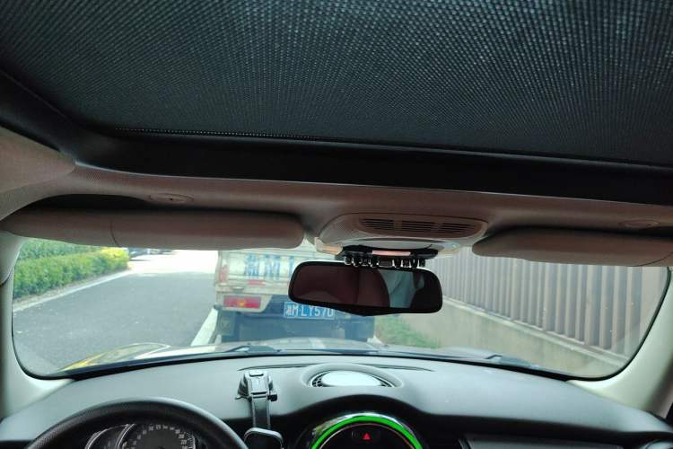Used MINI 2015 1.5T COOPER Fun Five-Door Edition Headliner