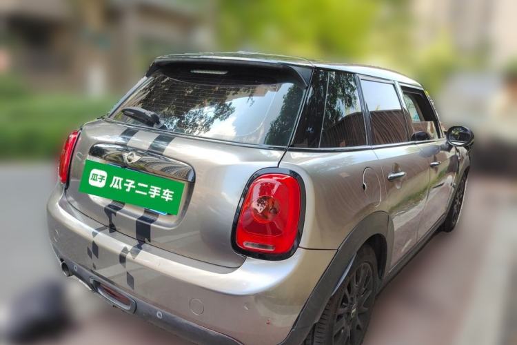 Used MINI 2015 1.5T COOPER Fun Five-Door Edition Rear Right 45 Deg