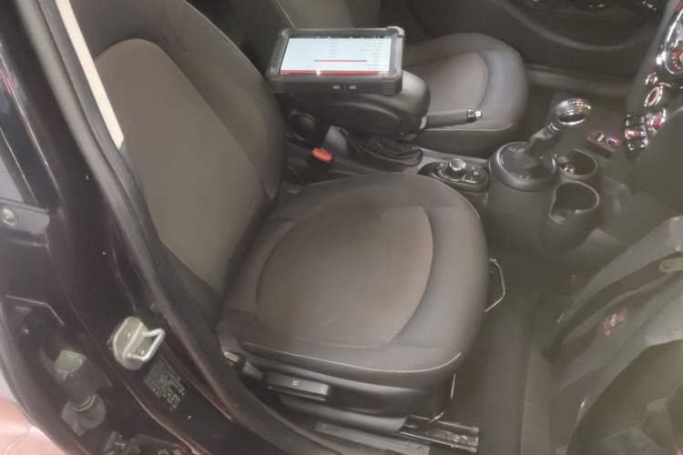 Used MINI 2015 1.2T ONE Five-Door Edition Right Front Seat