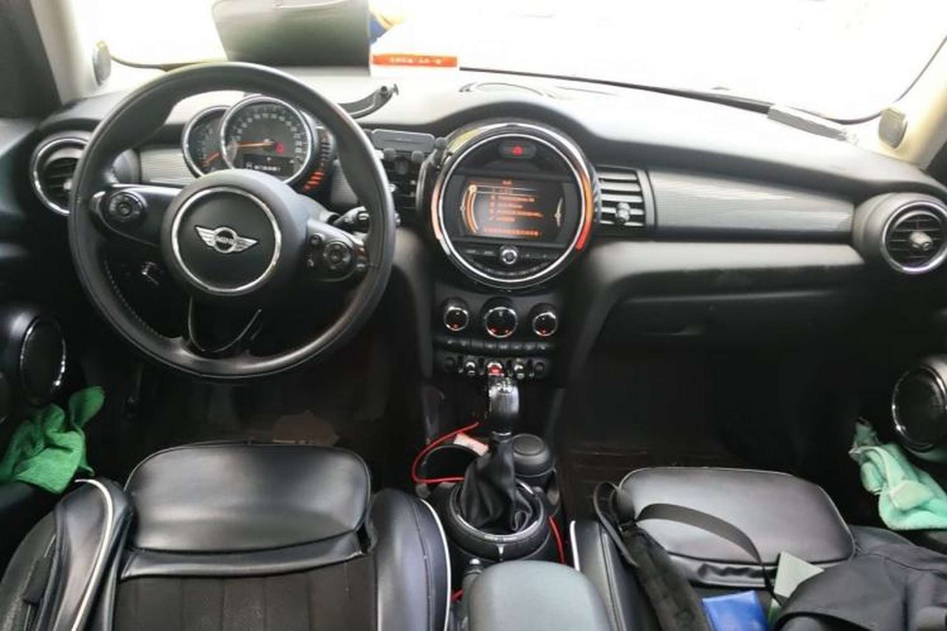 Used MINI 2015 1.5T COOPER Excitement Five-Door Edition Center Console