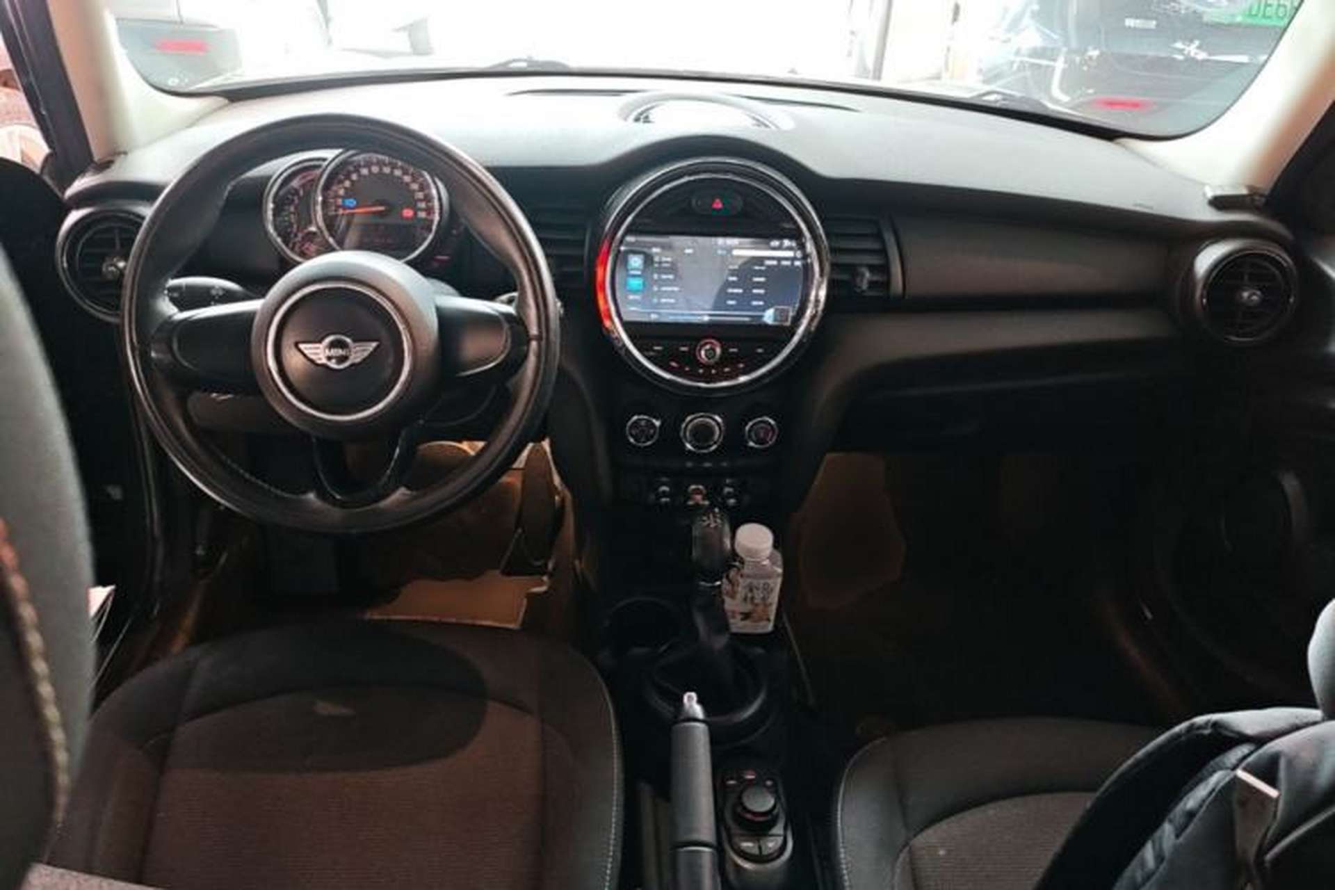 Used MINI 2015 1.2T ONE Five-Door Edition Center Console