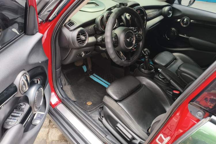 Used MINI 2015 2.0T COOPER S Five-Door Edition Driver Seat