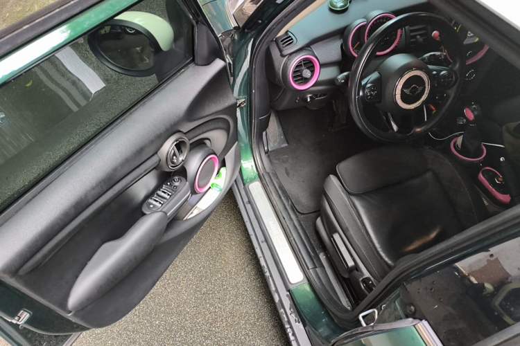 Used MINI 2015 1.5T COOPER Fun Five-Door Edition Driver Seat
