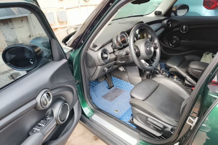 Used MINI 2015 1.5T COOPER Excitement Five-Door Edition Driver Seat