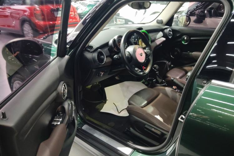 Used MINI 2015 1.5T COOPER Excitement Five-Door Edition Driver Seat
