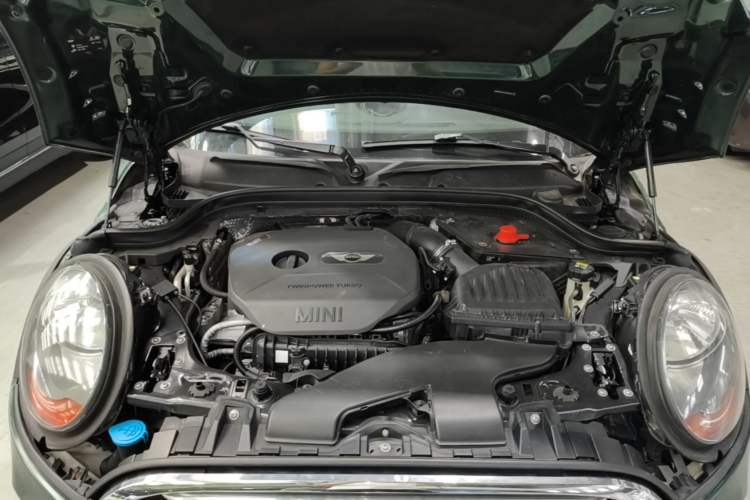 Used MINI 2015 1.5T COOPER Fun Five-Door Edition Engine Bay