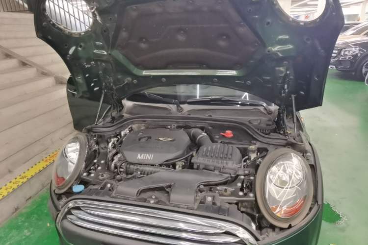 Used MINI 2015 1.2T ONE Five-Door Edition Engine Bay