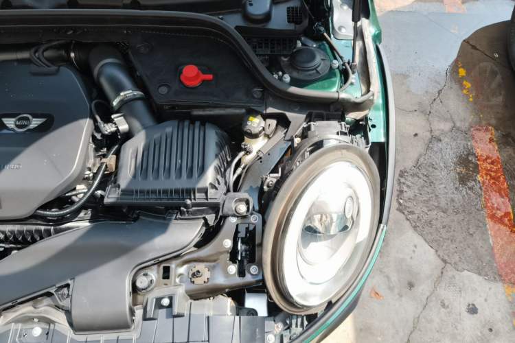 Used MINI 2015 1.5T COOPER Excitement Five-Door Edition Engine Bay Left