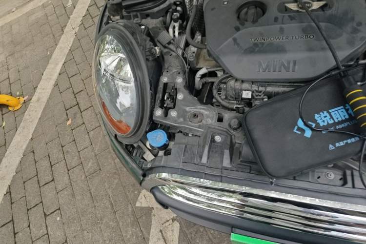 Used MINI 2015 1.2T ONE Five-Door Edition Engine Bay Right