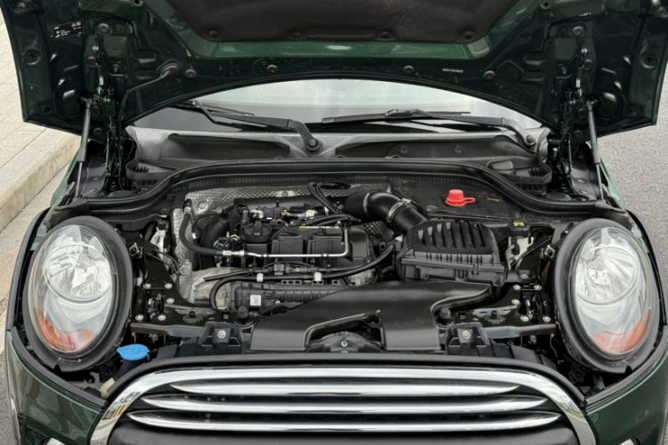 Used MINI 2015 1.2T ONE Five-Door Edition Engine Bay