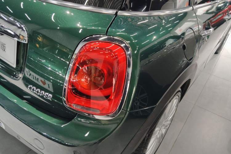Used MINI 2015 1.5T COOPER Excitement Five-Door Edition Exterior 3