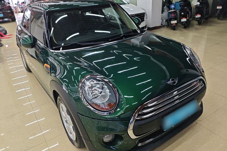 Used MINI 2015 1.2T ONE Five-Door Edition Front Right 45 Deg