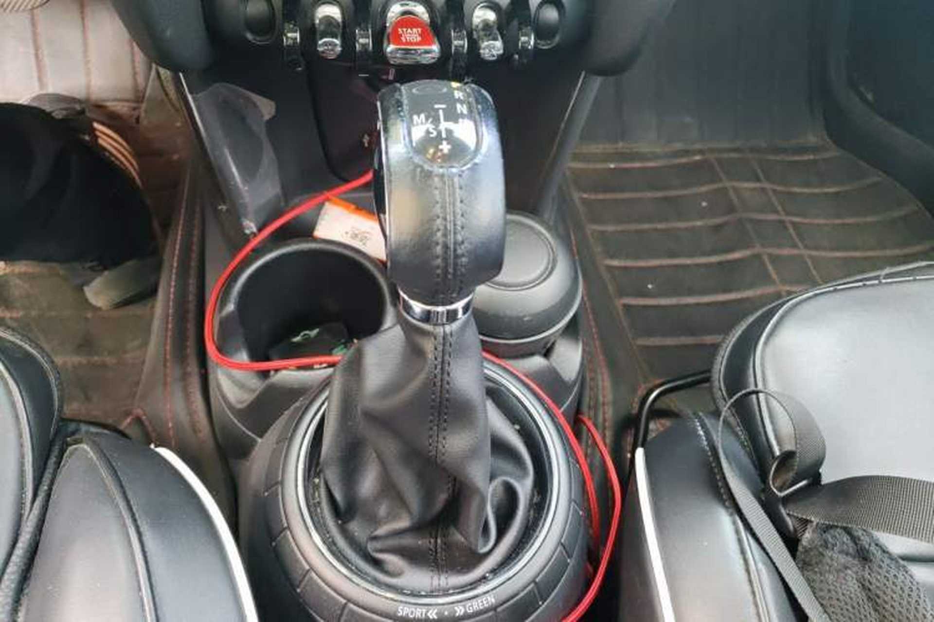 Used MINI 2015 1.5T COOPER Excitement Five-Door Edition Gear Lever