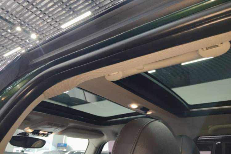 Used MINI 2015 1.5T COOPER Excitement Five-Door Edition Headliner