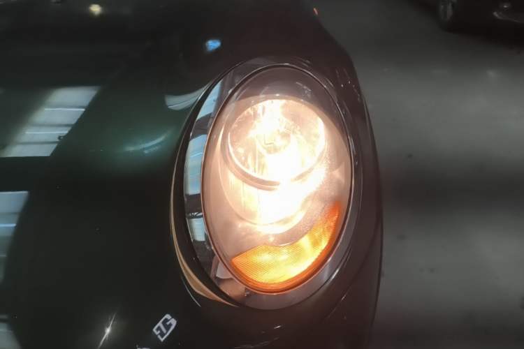 Used MINI 2015 1.5T COOPER Fun Five-Door Edition Left Front Headlight