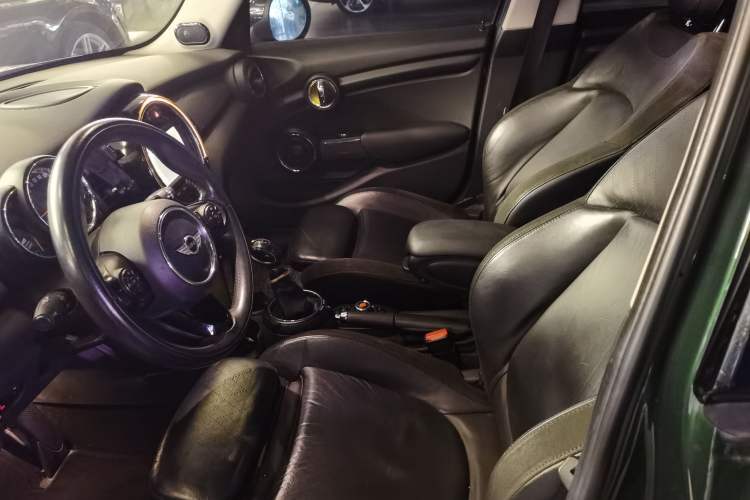 Used MINI 2015 1.5T COOPER Excitement Five-Door Edition Left Front Seat