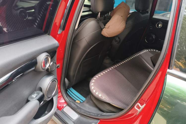 Used MINI 2015 2.0T COOPER S Five-Door Edition Left Rear Seat
