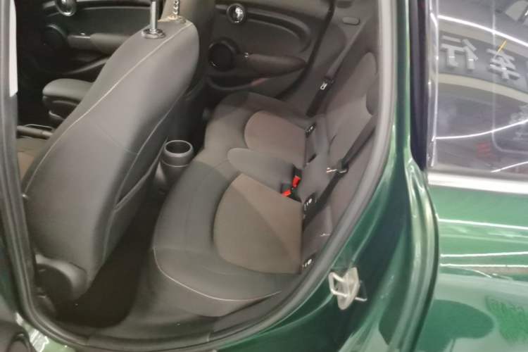 Used MINI 2015 1.2T ONE Five-Door Edition Left Rear Seat