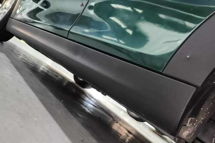 Used MINI 2015 1.5T COOPER Fun Five-Door Edition Left Side Sill