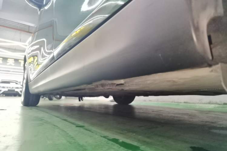 Used MINI 2015 1.2T ONE Five-Door Edition Left Side Sill