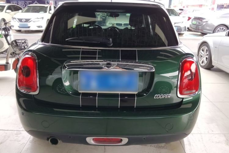 Used MINI 2015 1.5T COOPER Fun Five-Door Edition Rear
