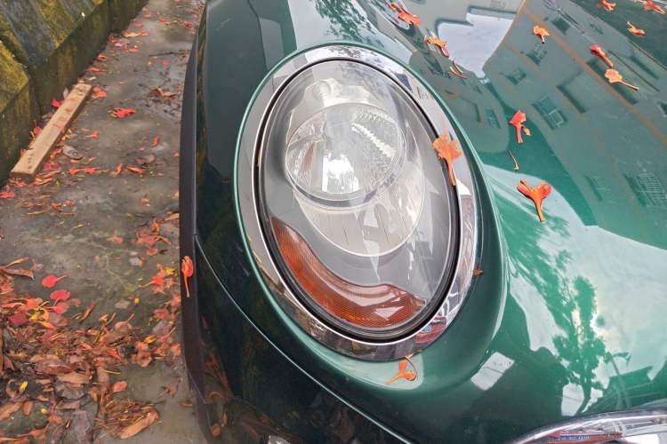 Used MINI 2015 1.5T COOPER Fun Five-Door Edition Right Front Headlight