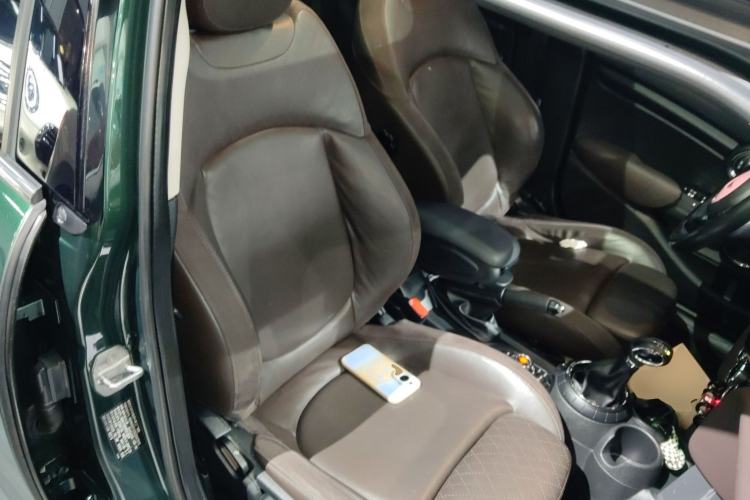 Used MINI 2015 1.5T COOPER Excitement Five-Door Edition Right Front Seat