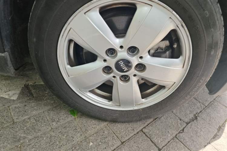 Used MINI 2015 1.2T ONE Five-Door Edition Right Front Wheel Hub